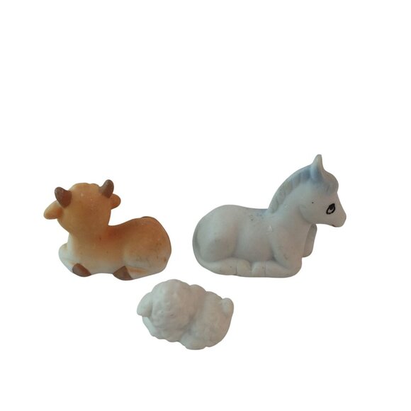 Miniature Christmas Nativity Set Fof 9 Figures & Animals Hand Painted Sri Lanka - Picture 3 of 12